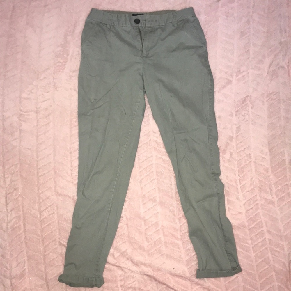 Pleated ankle pants